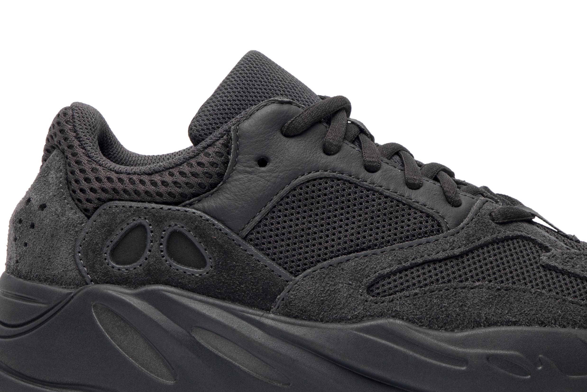 adidas Yeezy Boost 700 'Utility Black' FV5304-6