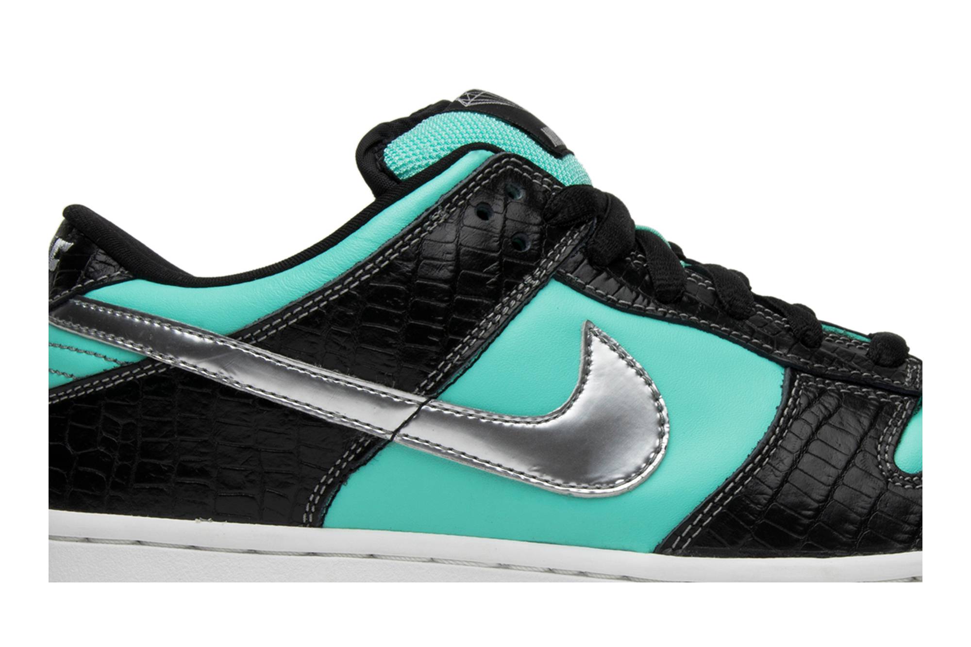 Diamond Supply Co. x Nike SB Dunk Low Pro 'Tiffany' 304292-402-5