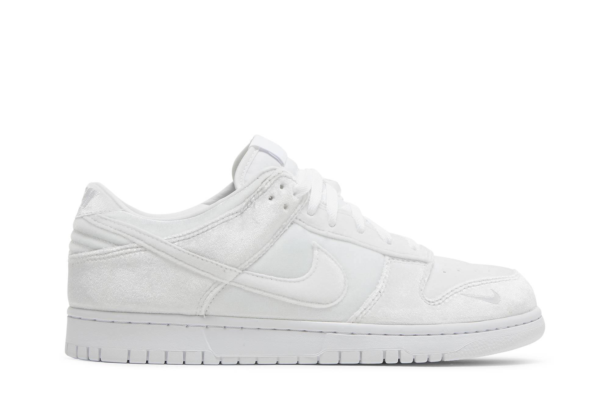 Dover Street Market x Nike Dunk Low 'Triple White' DH2686-100-8