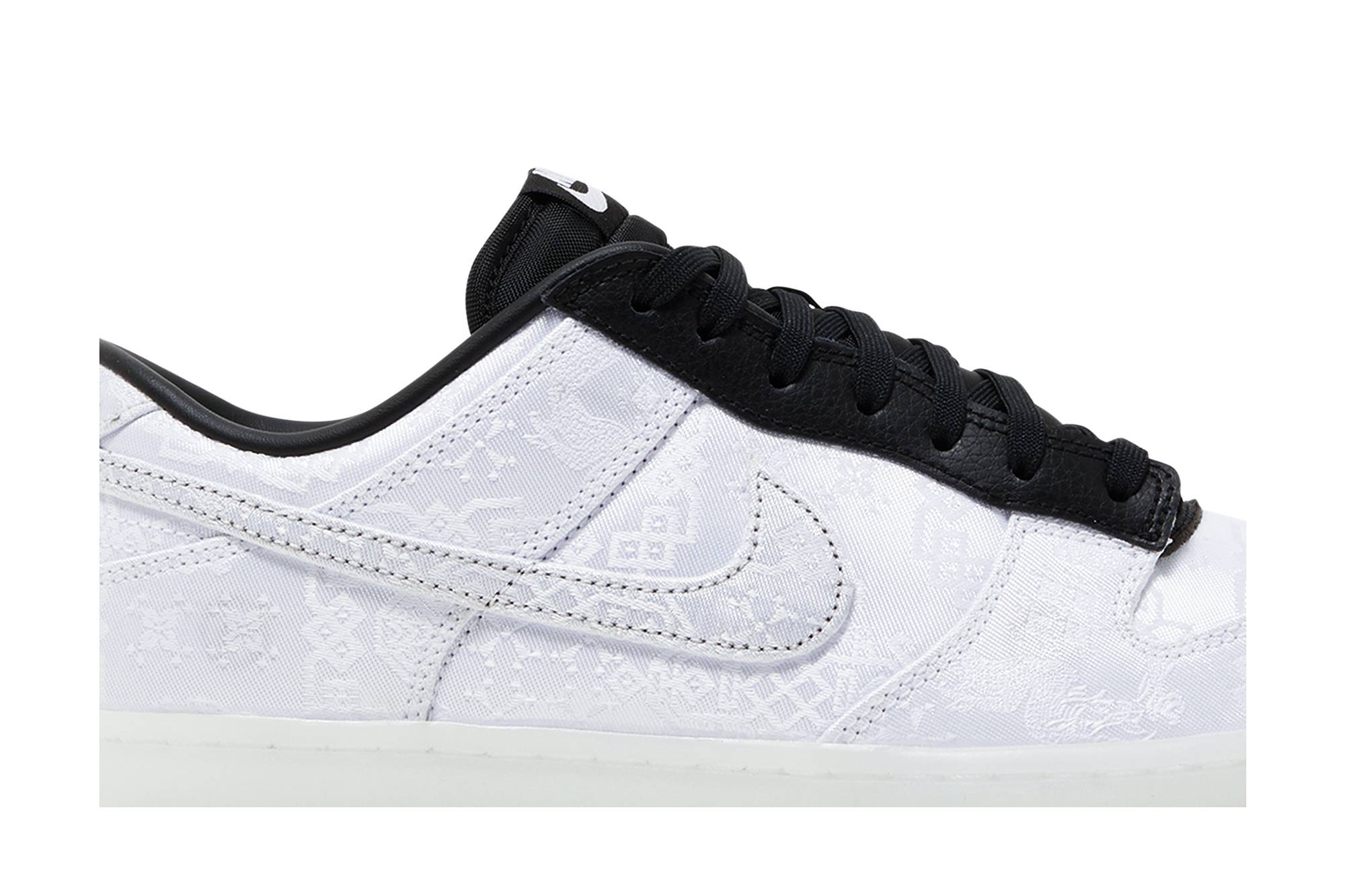 Fragment Design x CLOT x Nike Dunk Low '20th Anniversary' FN0315-110-7