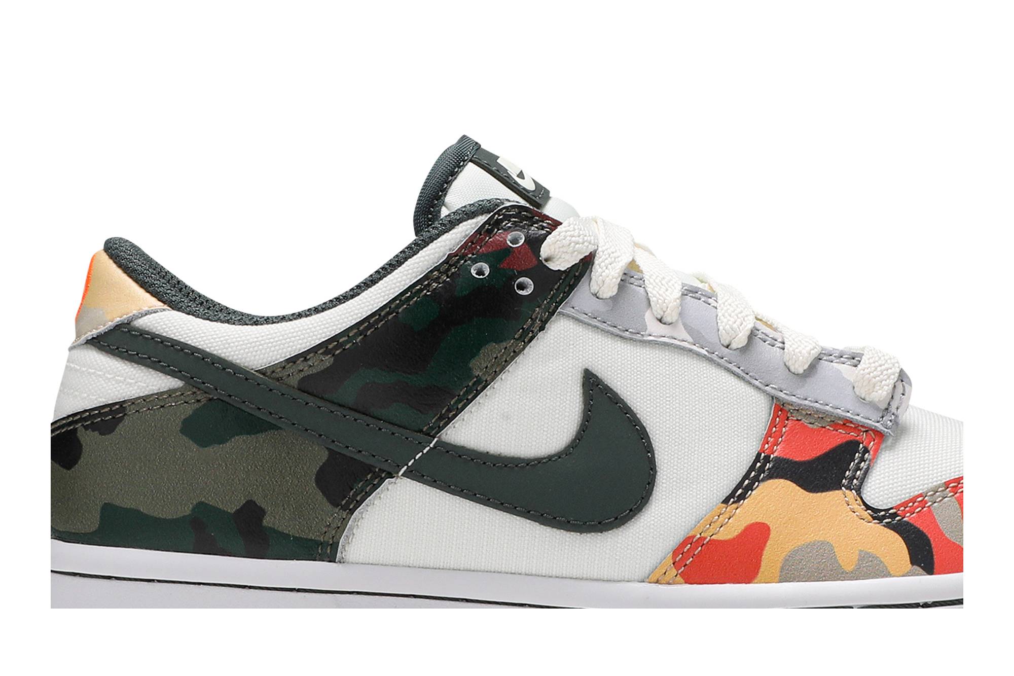 (Grade School) Nike Dunk Low SE 'Multi-Camo' DB1909-100-5