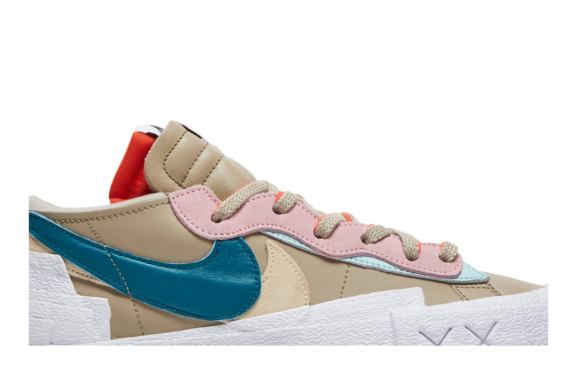 KAWS x sacai x Nike Blazer Low 'Reed' DM7901-200-7