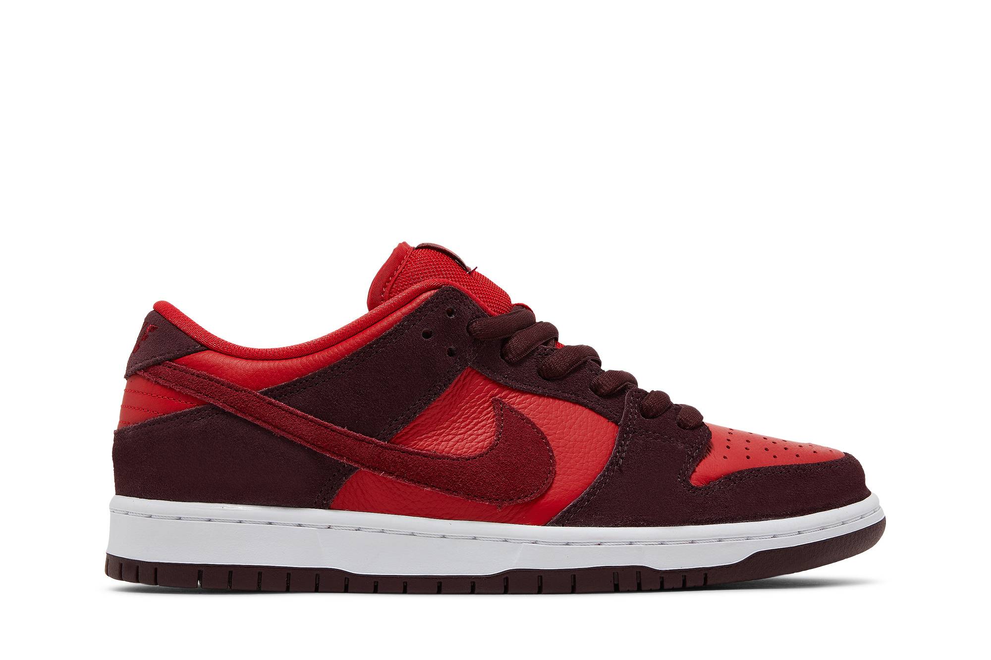 Nike SB Dunk Low 'Cherry' DM0807-600-8