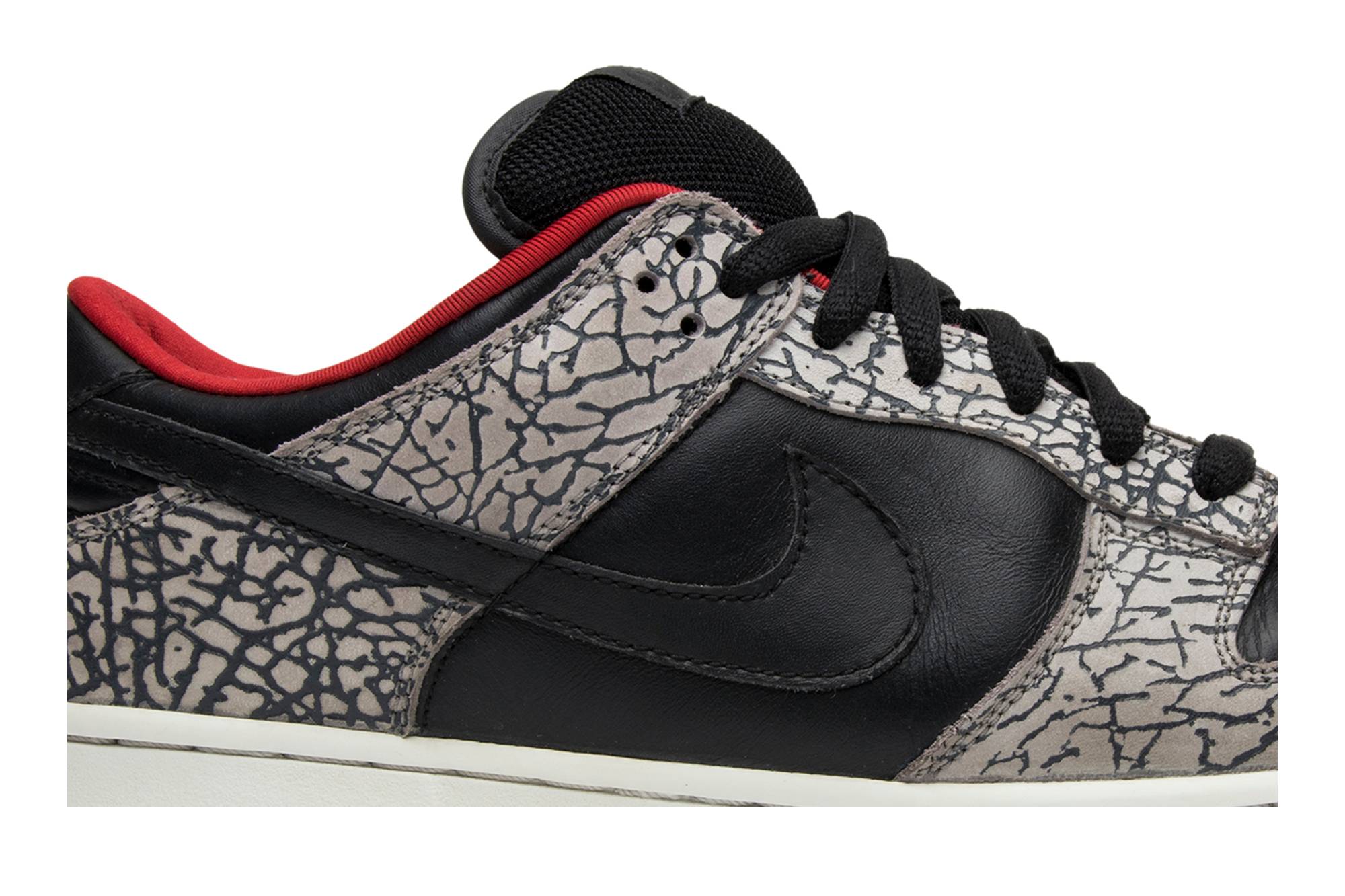 Supreme x Nike SB Dunk Low Pro 'Black Cement' 304292-131-8